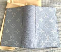Authentic LOUIS VUITTON Taigarama Monogram Passport Cover LV SKY BLUE NEW SALE