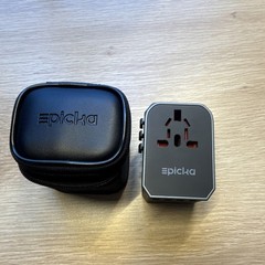 Epicka World Travel Adapter TA-105 Universal Plug 4 USB Ports USB-C Carry Case