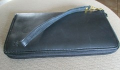BLACK LEATHER «UMI DESIGN» WALLET PASSPORT DOCUMENT HOLDERW/ WRIST STRAP